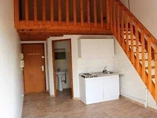 Appartement à louer 600 € 1 pièce 1 chambre 20 m² Étage 1/1 Talence 33400