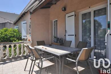 Maison de plain-pied à vendre 360 000 € 5 pièces 3 chambres 90 m² 590 m² de terrain Calvisson 30420