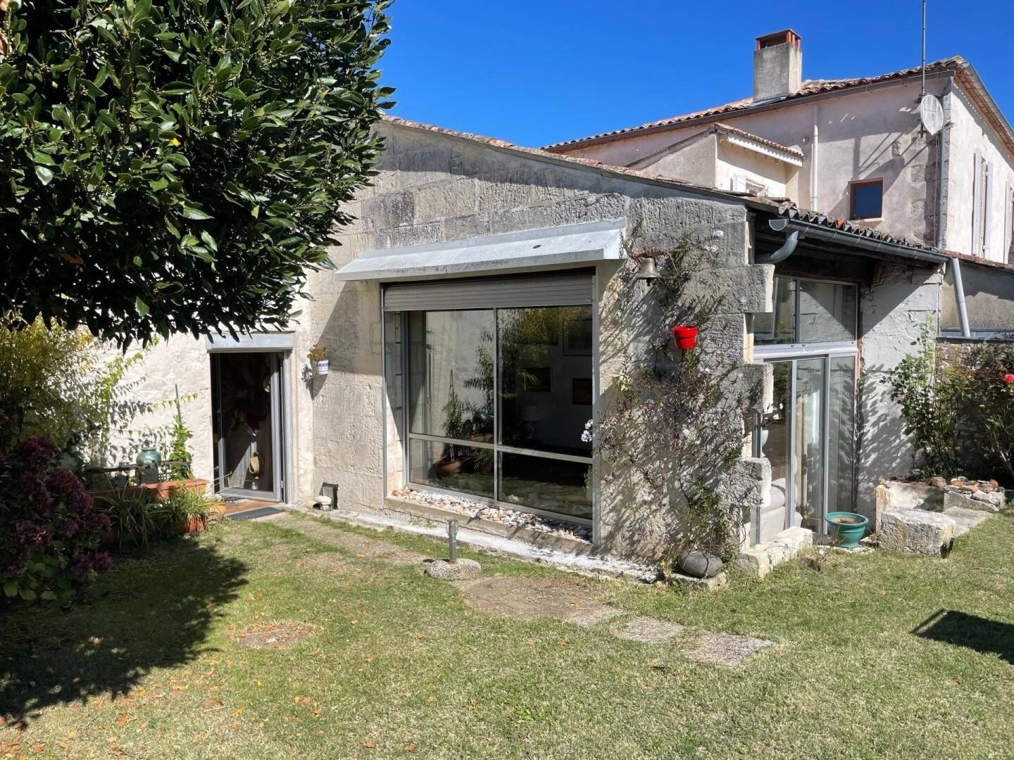 Maison à vendre, 321m², MORTAGNE SUR GIRONDE