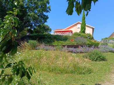 Villa à vendre 1 065 000 € 6 pièces 5 chambres 217 m² 1 631 m² de terrain Centre-Bourg Saint-Genis-Laval 69230