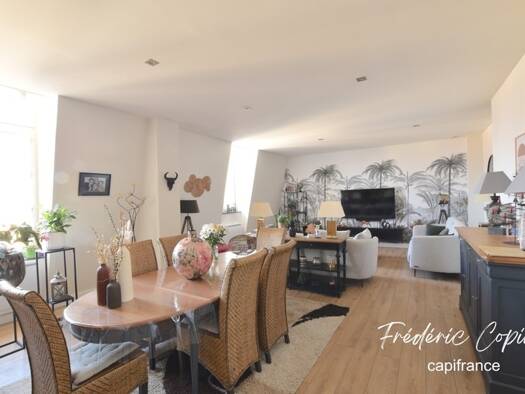 Duplex à vendre 219 000 € 3 pièces 2 chambres 116 m² Étage 2/2 Liberté-Victoire Cambrai 59400