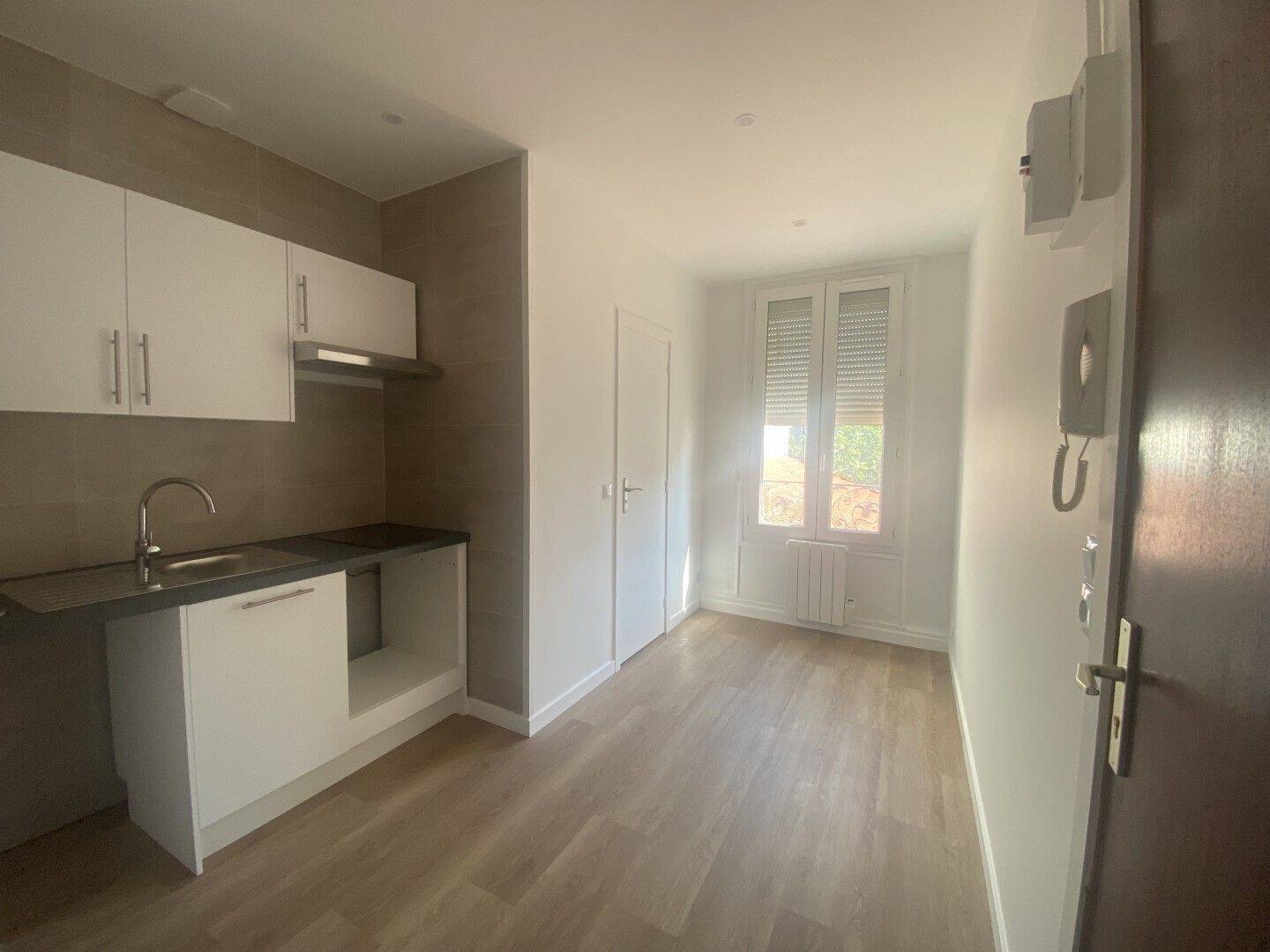 Maison à louer, 22m², AULNAY SOUS BOIS