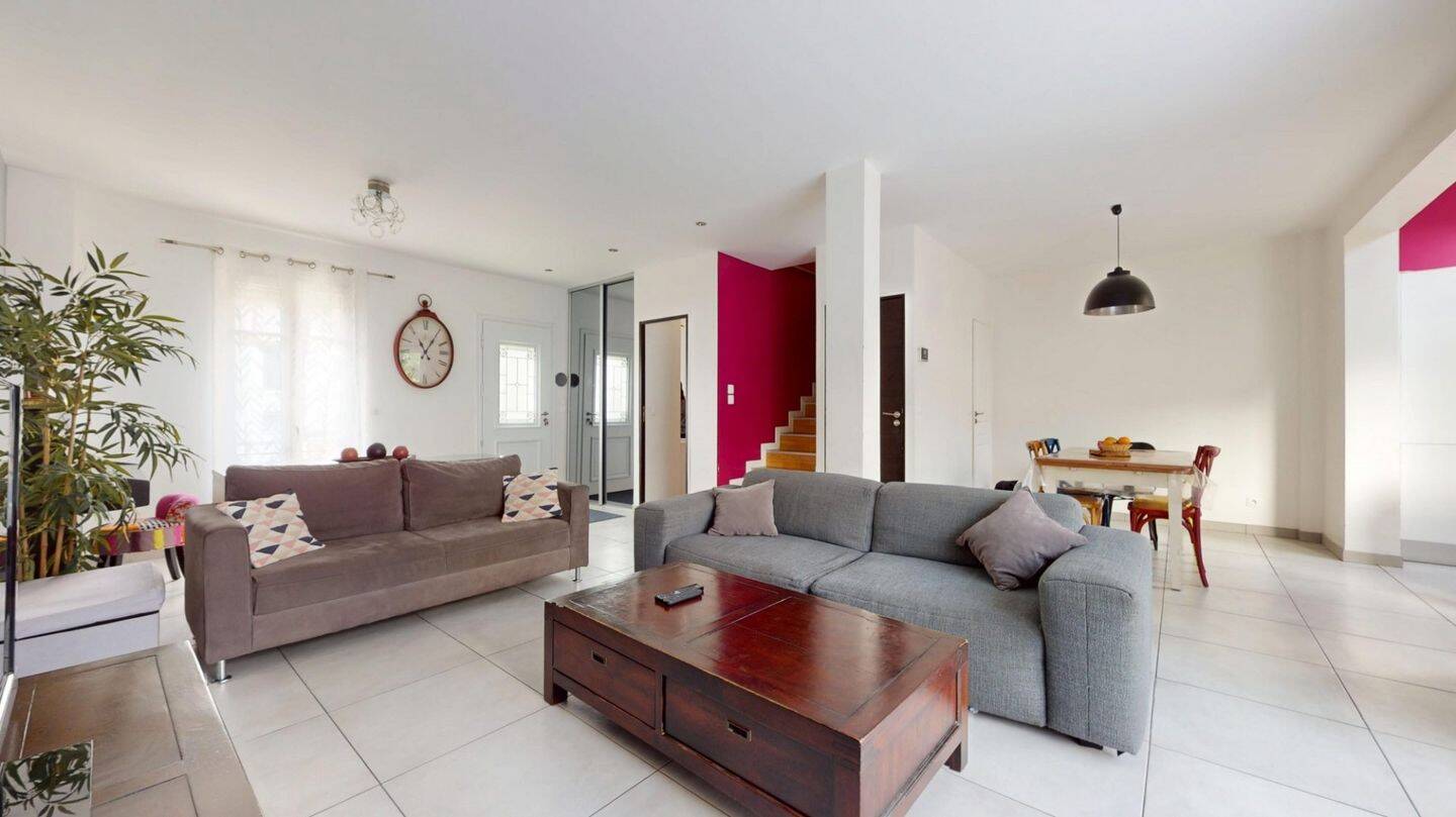 Maison à vendre, 160m², SAINT MAUR DES FOSSES