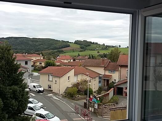 Appartement à louer 495 € 3 pièces 2 chambres 75 m² 2ème étage Grézieu-le-Marché 69610