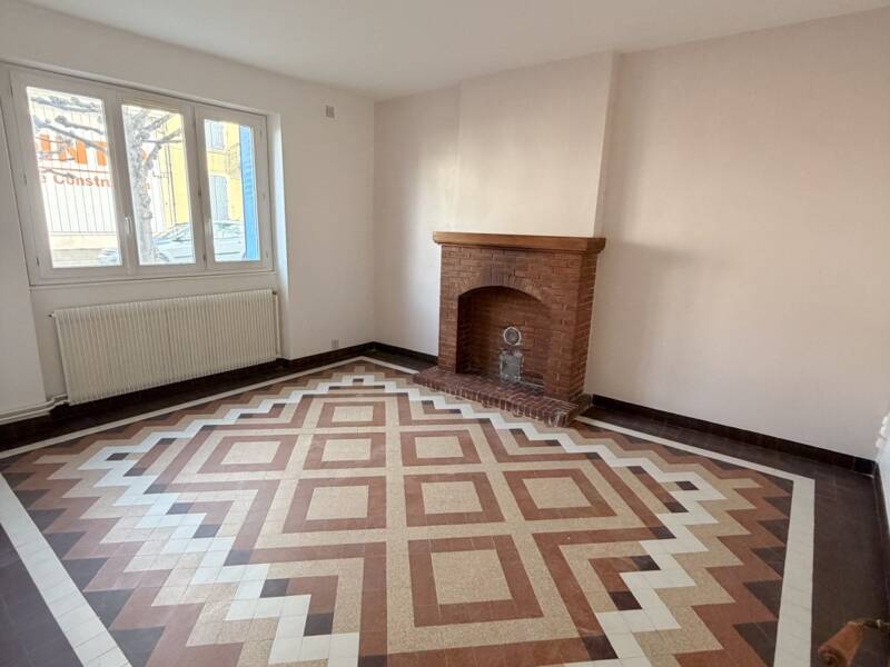 Maison à louer, 80m², COMMENTRY