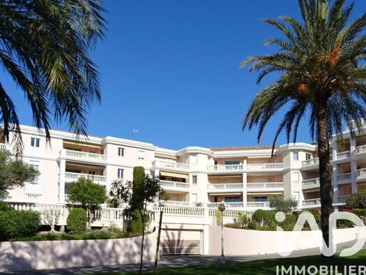 Appartement à vendre 479 000 € 2 pièces 1 chambre 62,5 m² Étage 2/3 Plateau Notre Dame Sud-Bord de mer-Beaurivage Saint-Raphaël 83700