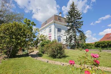 Maison à vendre 650 000 € 10 pièces 5 chambres 320 m² 5 600 m² de terrain Epinal 88000