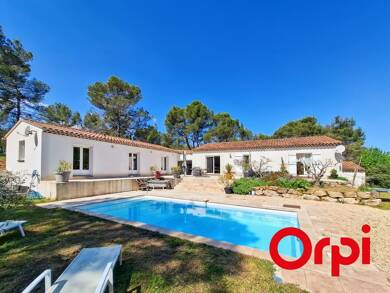 Villa à vendre 750 000 € 5 pièces 4 chambres 190 m² 5 033 m² de terrain Jouques 13490