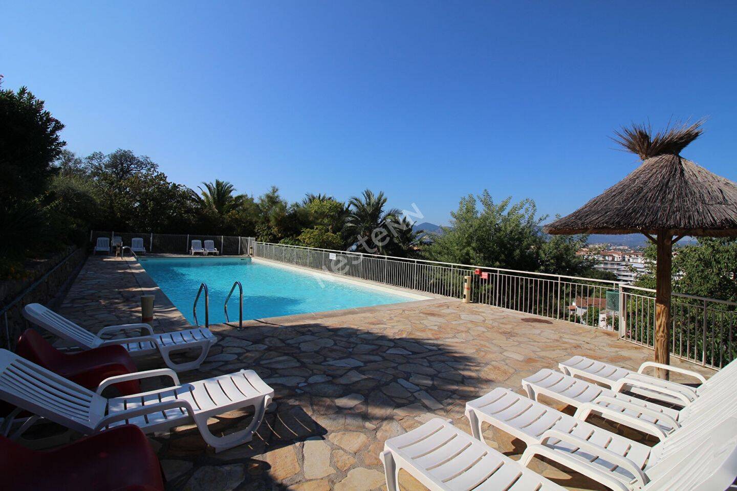 Maison à louer, 21m², CANNES