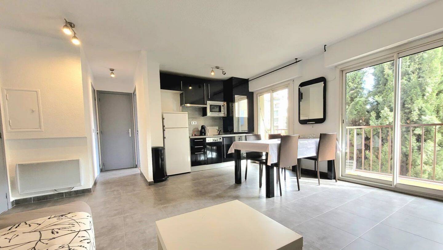 Maison à louer, 37m², CANNES