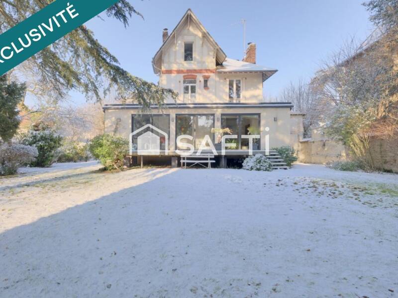 Maison à vendre, 200m², SAINT MAUR DES FOSSES