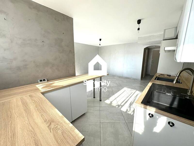 Maison à louer, 68m², SEPTEMES LES VALLONS