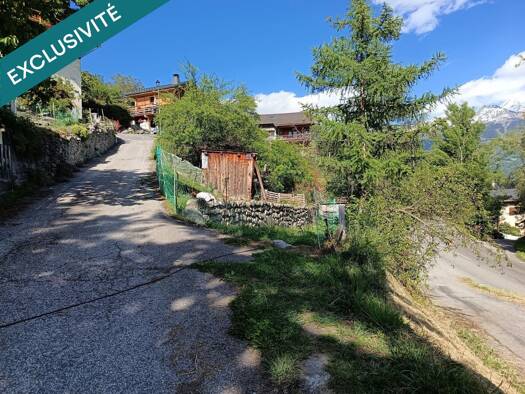 Terrain constructible à vendre 270 000 € 1 020 m² de terrain La Plagne Tarentaise 73210