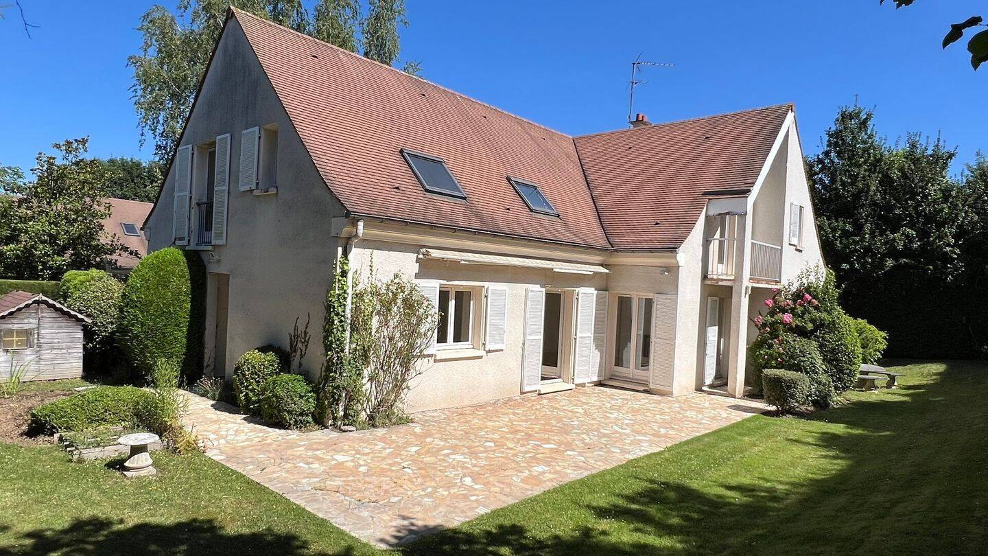 Maison à vendre, 227m², SAINT NOM LA BRETECHE
