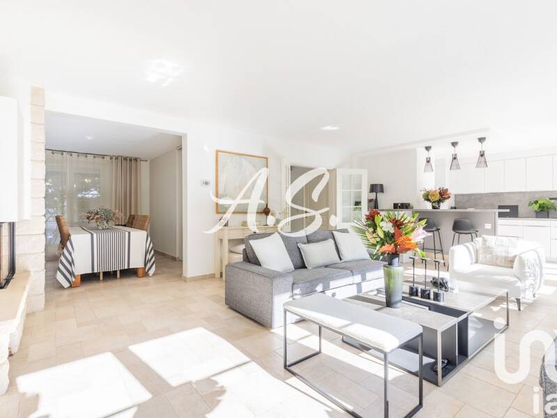 Maison à vendre, 212m², VERRIERES LE BUISSON