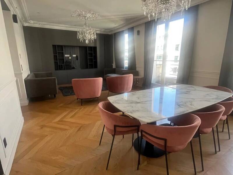 Maison à louer, 0m², PARIS 17E