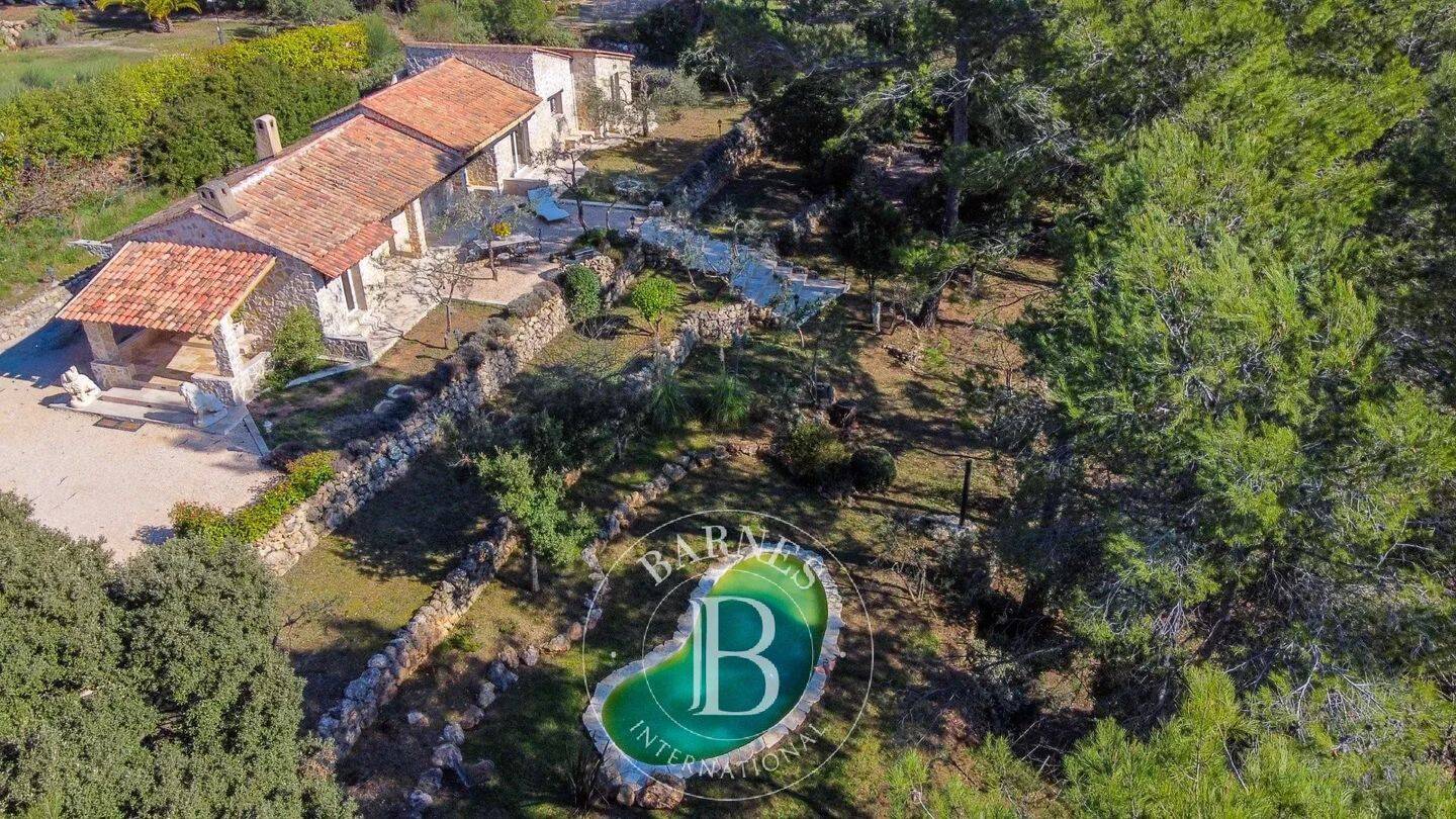 Maison à vendre, 150m², BAGNOLS EN FORET