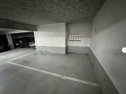 Parking à vendre 21 000 € 20 m² Plateau Ouest Suresnes 92150