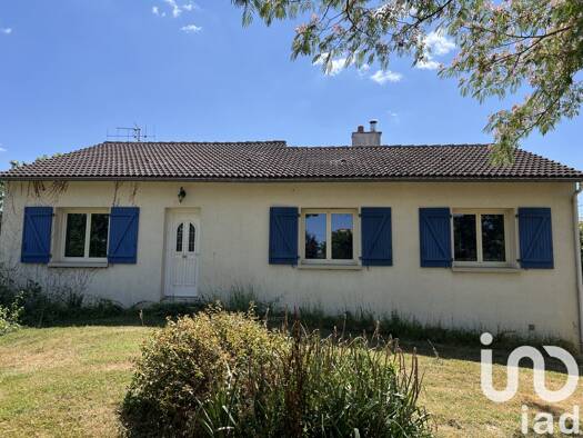 Maison à vendre 195 000 € 5 pièces 4 chambres 163 m² 3 063 m² de terrain Melle 79500