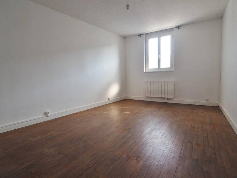 Maison à louer, 74m², VILLIEU LOYES MOLLON