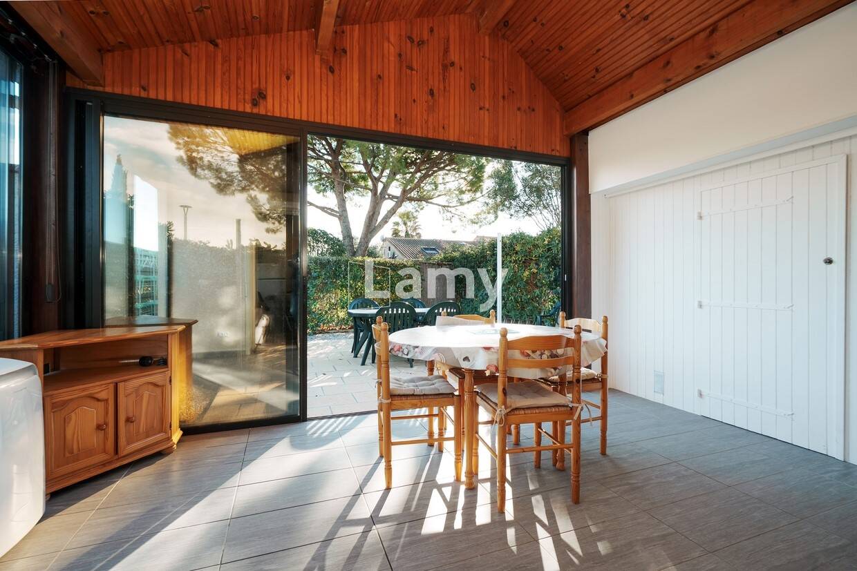 Maison à vendre, 45m², VIC LA GARDIOLE