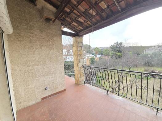 Appartement à louer 840 € 2 pièces 1 chambre 31,8 m² 1er étage Les Pennes-Mirabeau 13170