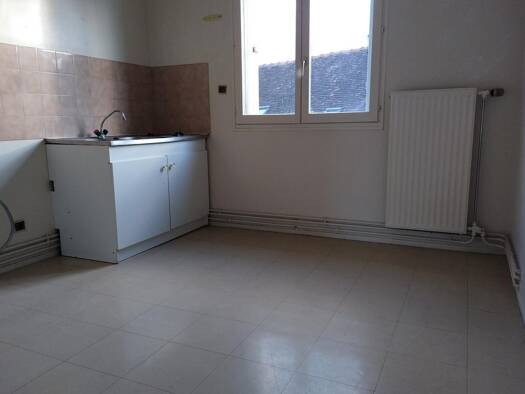 Appartement à vendre 78 100 € 3 pièces 1 chambre 61 m² 1er étage Croix Blanche Nord Saint-André-les-Vergers 10120