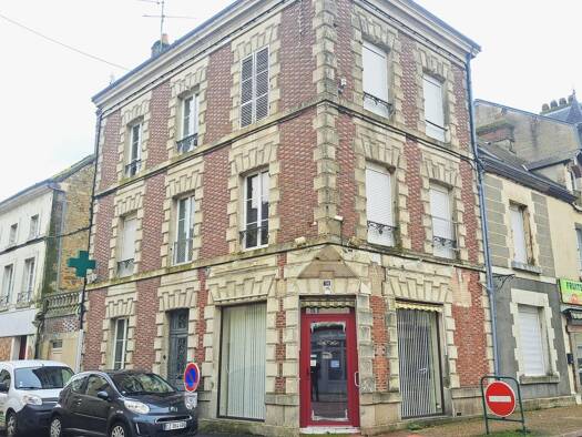 Immeuble à vendre 208 000 € 330 m² Le Mêle-sur-Sarthe 61170