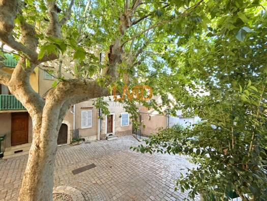 Appartement à vendre 95 000 € 2 pièces 1 chambre 40 m² Étage 1/3 Bargemon 83830