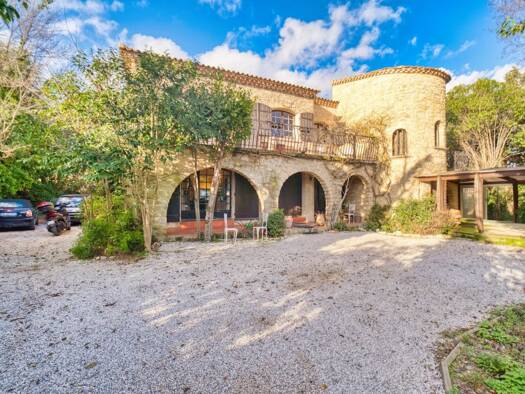 Maison à vendre 1 785 000 € 6 pièces 5 chambres 225 m² 2 700 m² de terrain Ouest Pérols 34470