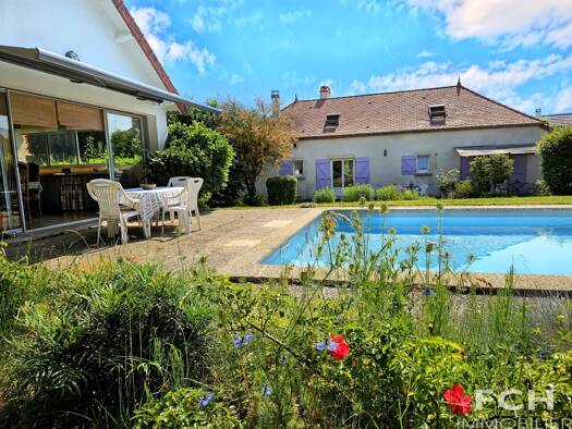 Maison à vendre 349 000 € 6 pièces 3 chambres 153 m² 2 900 m² de terrain Espinasse Vozelle 03110