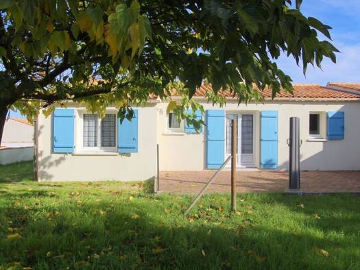 Maison de plain-pied à vendre 220 290 € 4 pièces 3 chambres 68 m² 435 m² de terrain L Aiguillon la Presqu Ile 85460