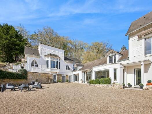 Maison à vendre 1 660 000 € 11 pièces 6 chambres 370 m² 16 540 m² de terrain Septeuil 78790