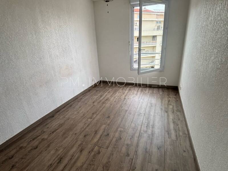 Maison à louer, 62m², MARSEILLE 8E