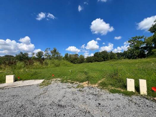 Terrain constructible viabilisé à vendre 129 900 € 1 350 m² de terrain LandougeLimoges Nord Limoges 87100