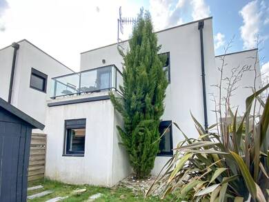 Maison à vendre 178 500 € 4 pièces 3 chambres 87 m² La Couronne 16400