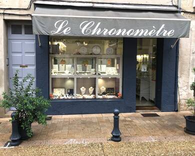 Boutique avec bail commercial 1 100 € 47 m² de surface de vente Abbaye-La Motte Villeneuve les Avignon 30400