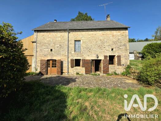 Maison à vendre 88 000 € 2 pièces 1 chambre 70,4 m² 2 806 m² de terrain Peyrelevade 19290
