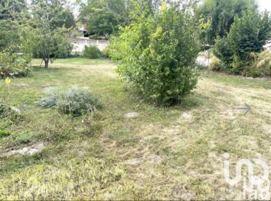 Terrain constructible à vendre 48 000 € 1 031 m² de terrain Isle-Aumont 10800
