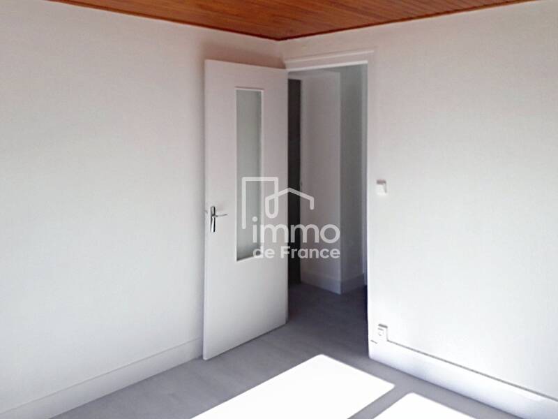 Maison à louer, 75m², MONTANGES