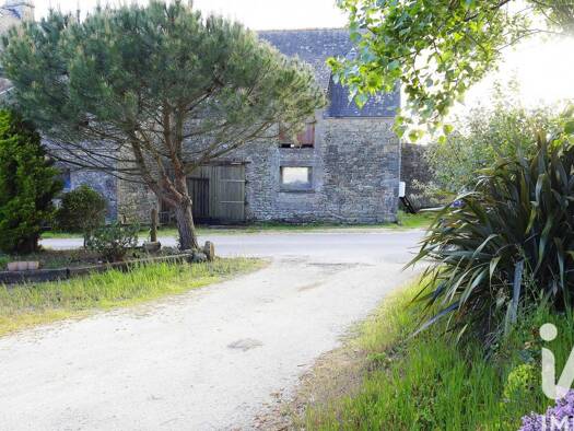 Terrain constructible à vendre 106 300 € 281 m² de terrain Plouhinec 56680