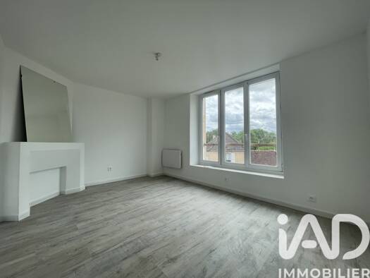 Duplex à vendre 129 000 € 6 pièces 5 chambres 122 m² RDC Chartèves 02400