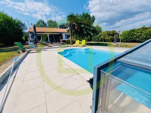 Maison à vendre 280 800 € 6 pièces 4 chambres 100 m² 3 900 m² de terrain Saint-Paul 33390