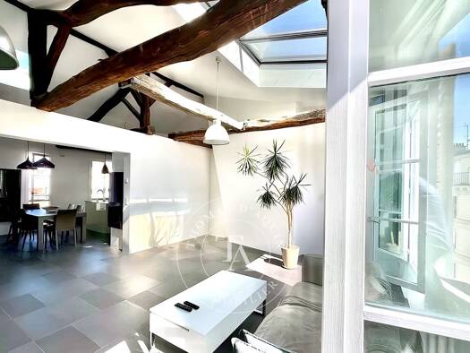 Appartement à vendre 695 000 € 4 pièces 2 chambres 83,09 m² Étage 4/4 Goutte d'Or-Château Rouge Paris 18ème arrondissement 75018