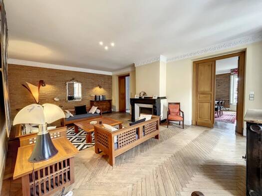 Appartement à vendre 1 100 000 € 6 pièces 192 m² 3ème étage dès le 15/10/2026 Saint-etienne Toulouse 31000