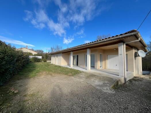 Maison de plain-pied à vendre 252 000 € 4 pièces 3 chambres 99 m² 870 m² de terrain Lagorce 07150