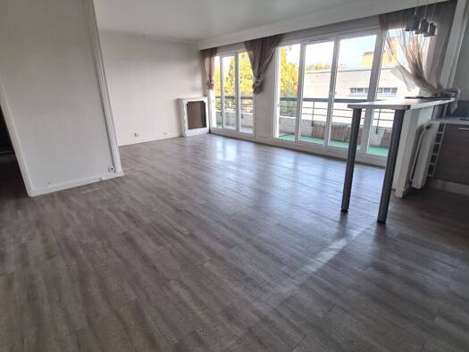 Appartement à vendre 249 100 € 3 pièces 1 chambre 61,19 m² Étage 3/4 Le Centre Soisy-sous-Montmorency 95230