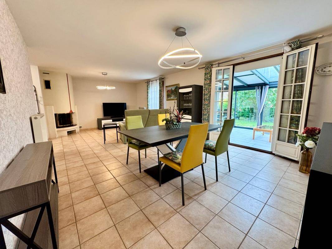 Maison à vendre, 127m², NEUVILLE AUX BOIS