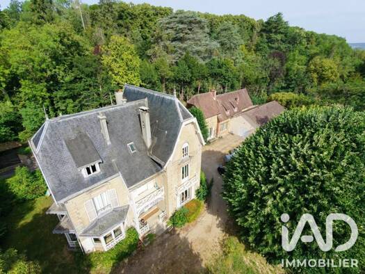 Demeure à vendre 2 450 000 € 14 pièces 10 chambres 381 m² 4 231 m² de terrain Médan 78670