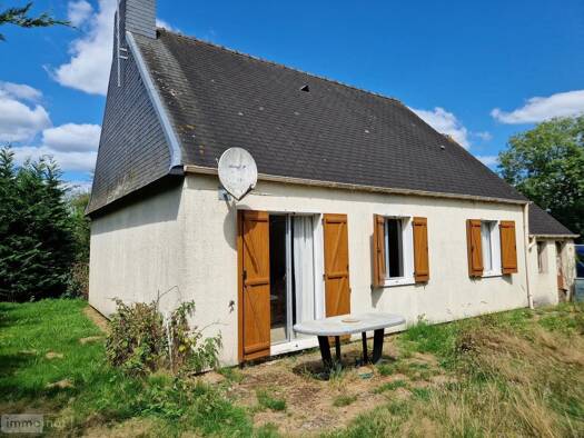 Maison de plain-pied à vendre 116 000 € 4 pièces 2 chambres 75 m² 355 m² de terrain Sérent 56460
